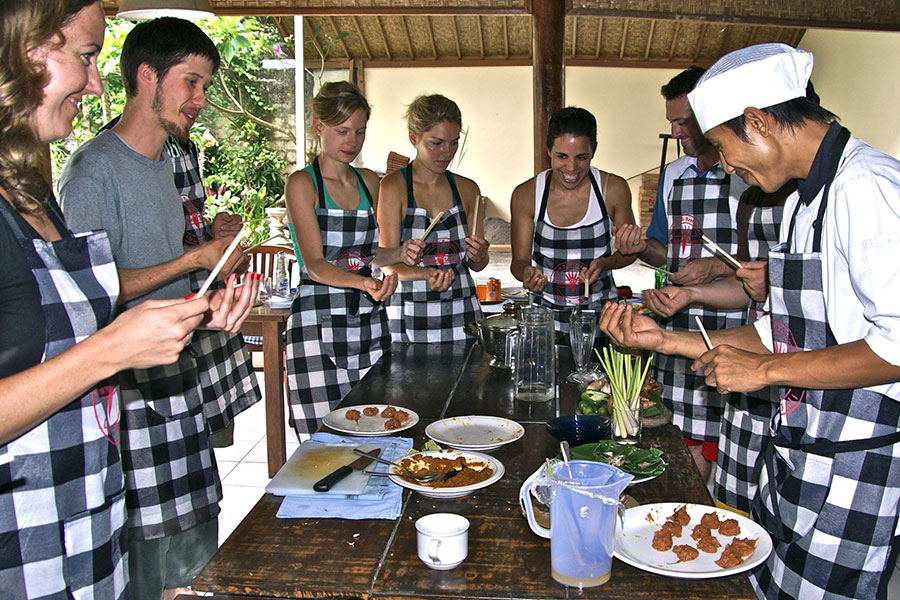 502-bali-cooking